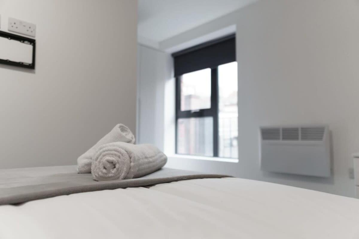 Lovely 1 Bed Apartment In Liverpool Centre מראה חיצוני תמונה