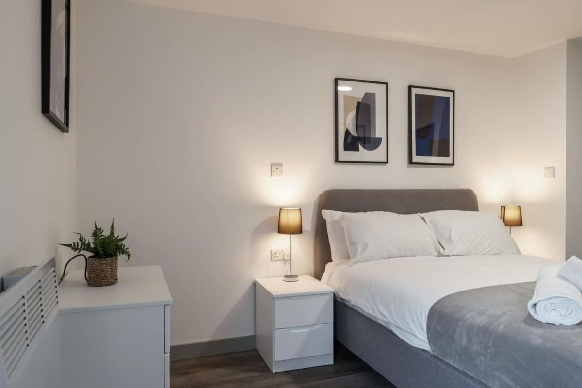 Lovely 1 Bed Apartment In Liverpool Centre מראה חיצוני תמונה