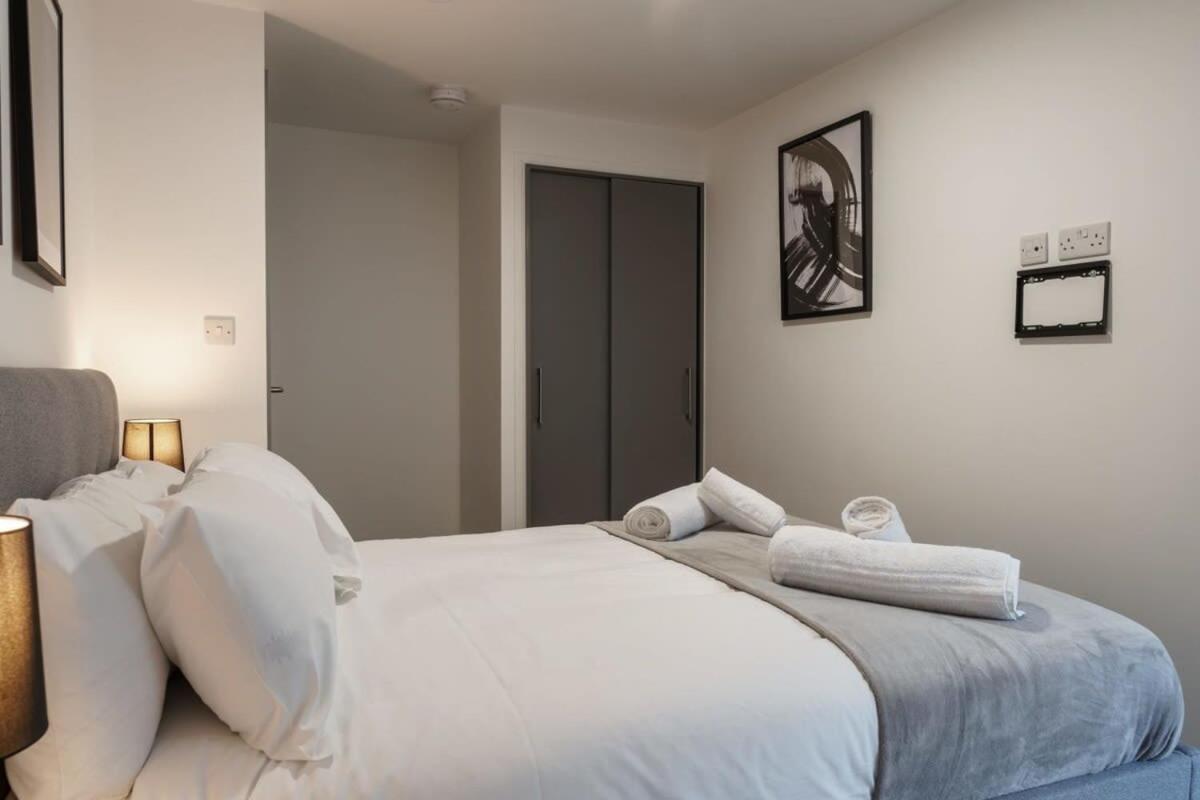 Lovely 1 Bed Apartment In Liverpool Centre מראה חיצוני תמונה