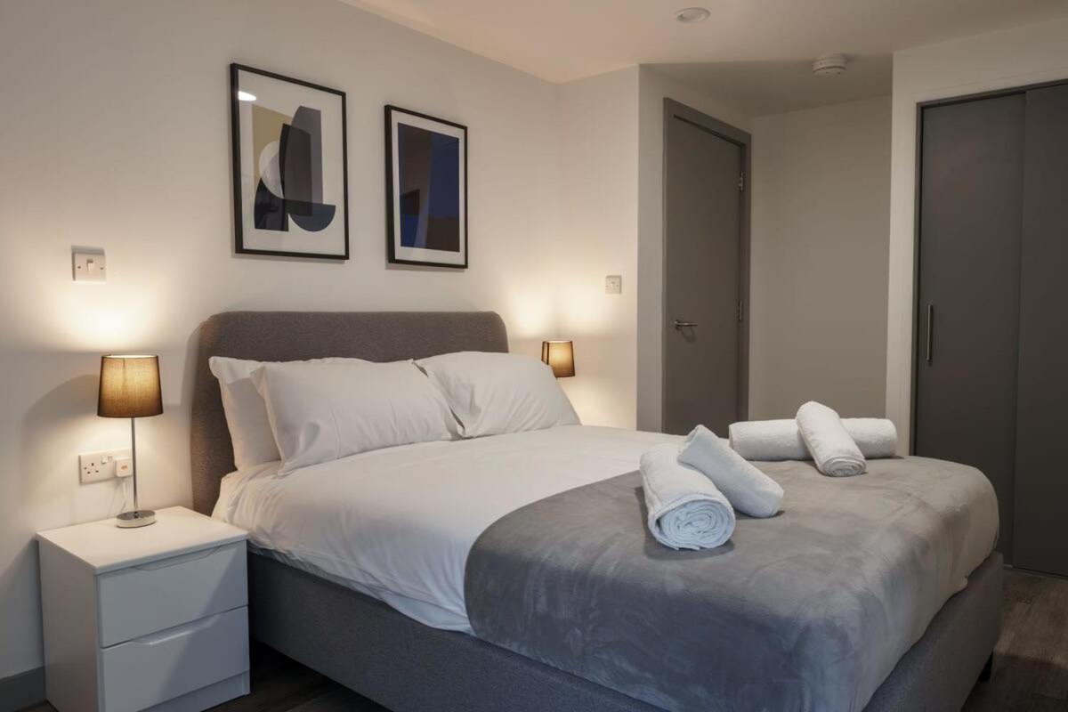 Lovely 1 Bed Apartment In Liverpool Centre מראה חיצוני תמונה