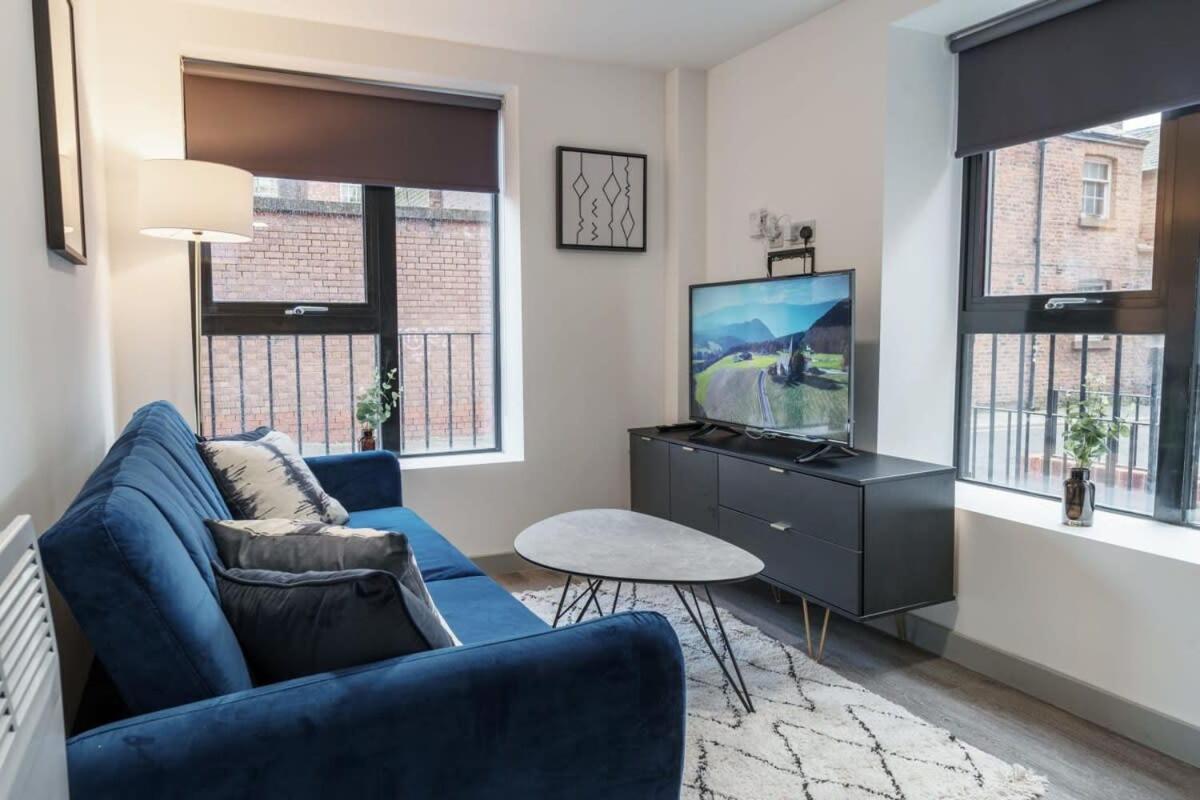 Lovely 1 Bed Apartment In Liverpool Centre מראה חיצוני תמונה